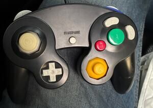 Nintendo GameCube Black Controller (V00087001) Gamepad
